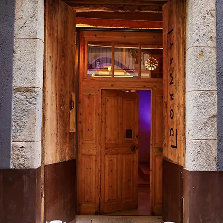 Dormsy Boutique Aparthotel *